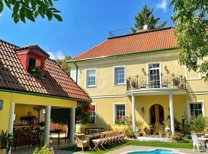 Penzion Na Staré Poště 4*
